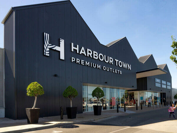Harbour Town   Shopping Outlet